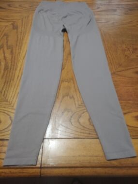 PINK Victoria's Secret Light Gray Yoga Leggings
